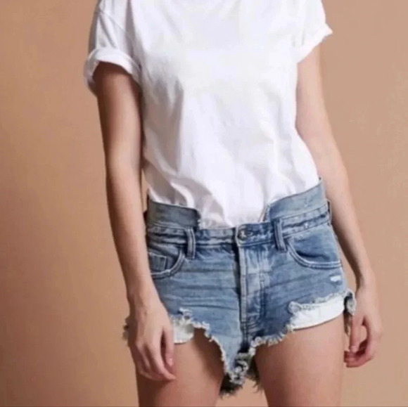 NWT Rocky rollers high cut notch waist distressed‎ jean shorts size 29 - Picture 7 of 7